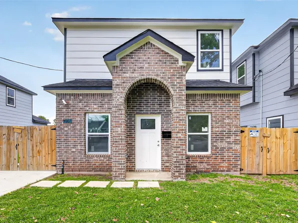 9009 Hilda St, Houston, TX 77033