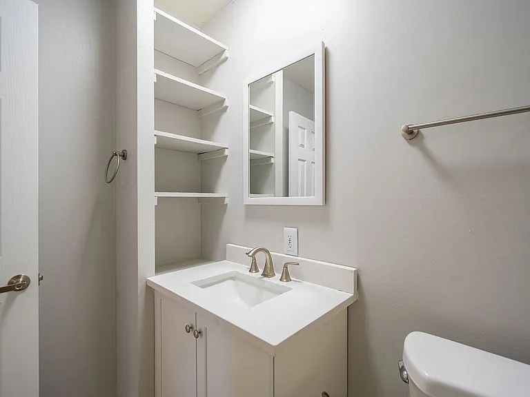 651 Riverview Dr #1 — Photo 10