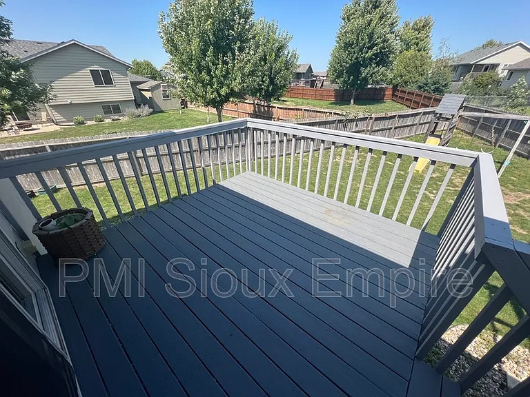 4829 S Wilson Ave — Photo 17