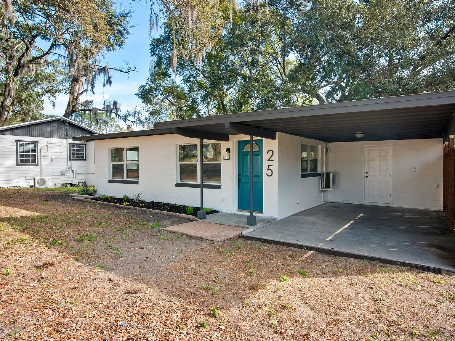 3 bed, 780 sqft, $1,700 — Photo 2