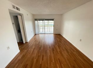1068 N Benoist Farms Rd APT 312, West Palm Beach, FL 33411
