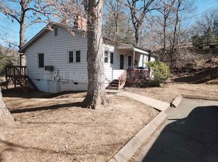 2 Woodlands Dr, Black Mountain, NC 28711