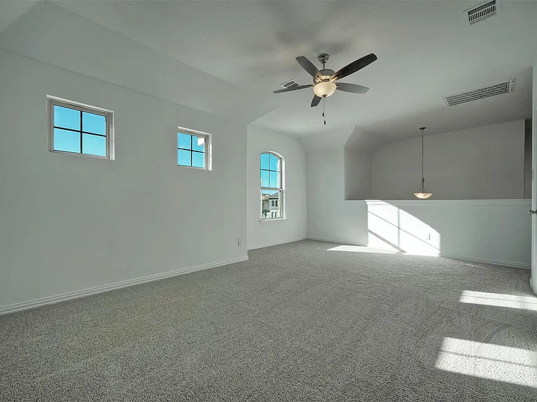 2428 Demorse Dr — Photo 14
