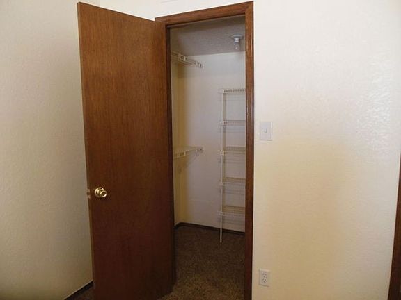3rd image of 815 El Arco Dr
