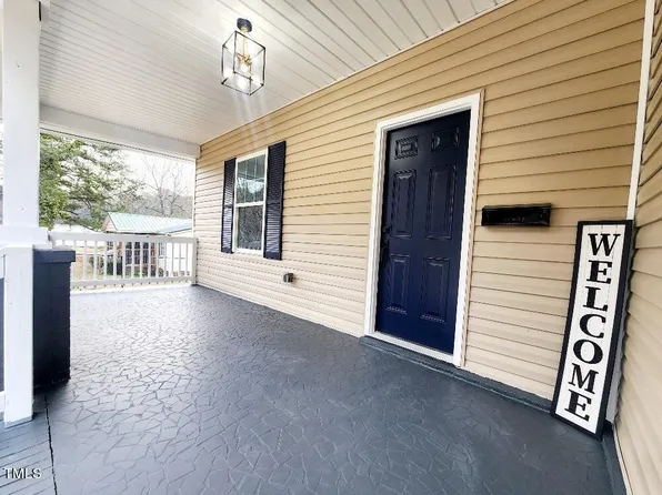 733 W M St, Erwin, NC 28339