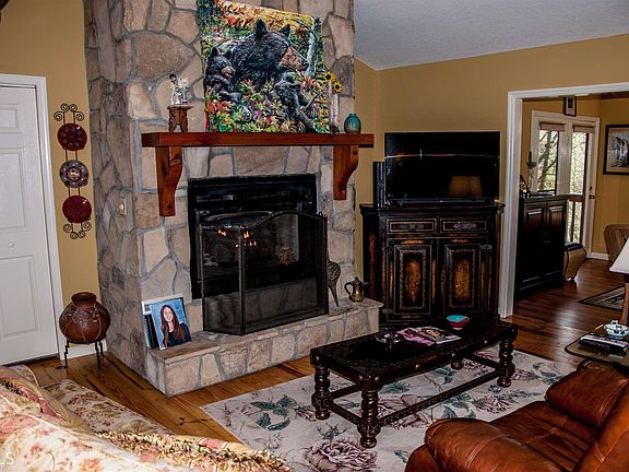 5th image of 160 Dalton Dr #9