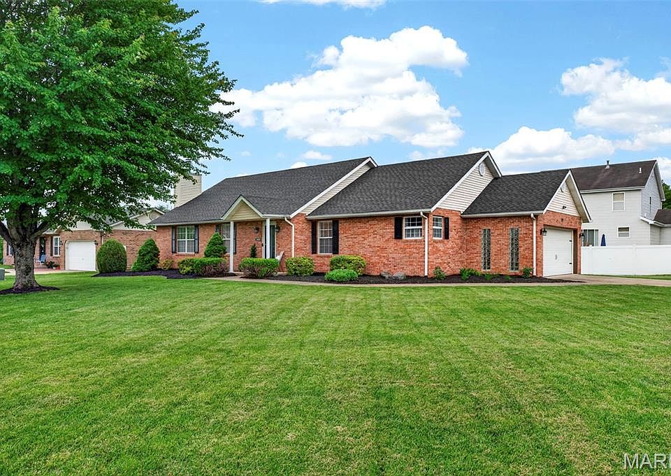 1st image of 309 Radcliff Rd