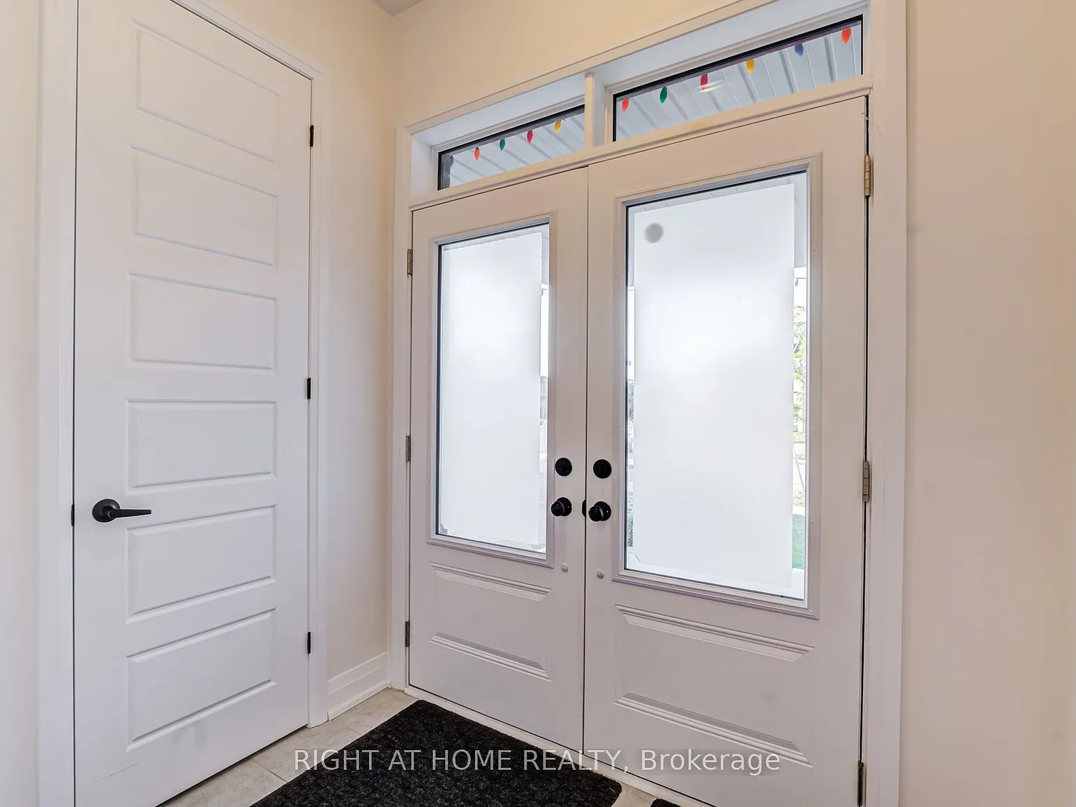 3 bed, $3,200 — Photo 3