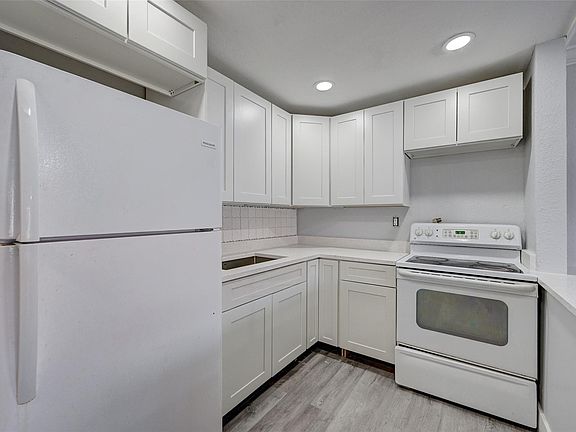 3rd image of 505 NW 177th Street #140