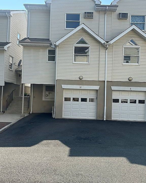 1st image of 12 Prospect Gdns