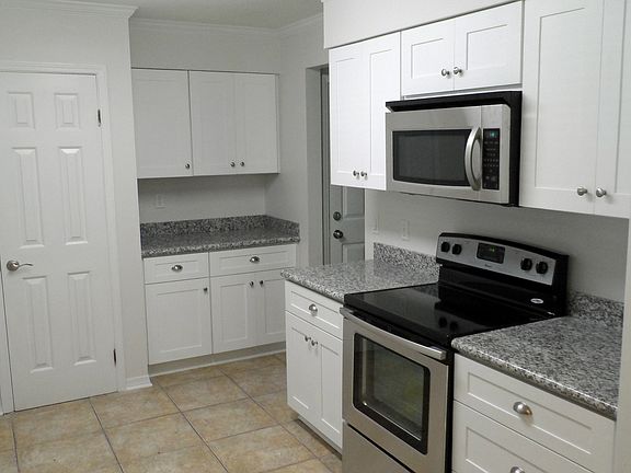 4th image of 154 Sandra Lee Dr
