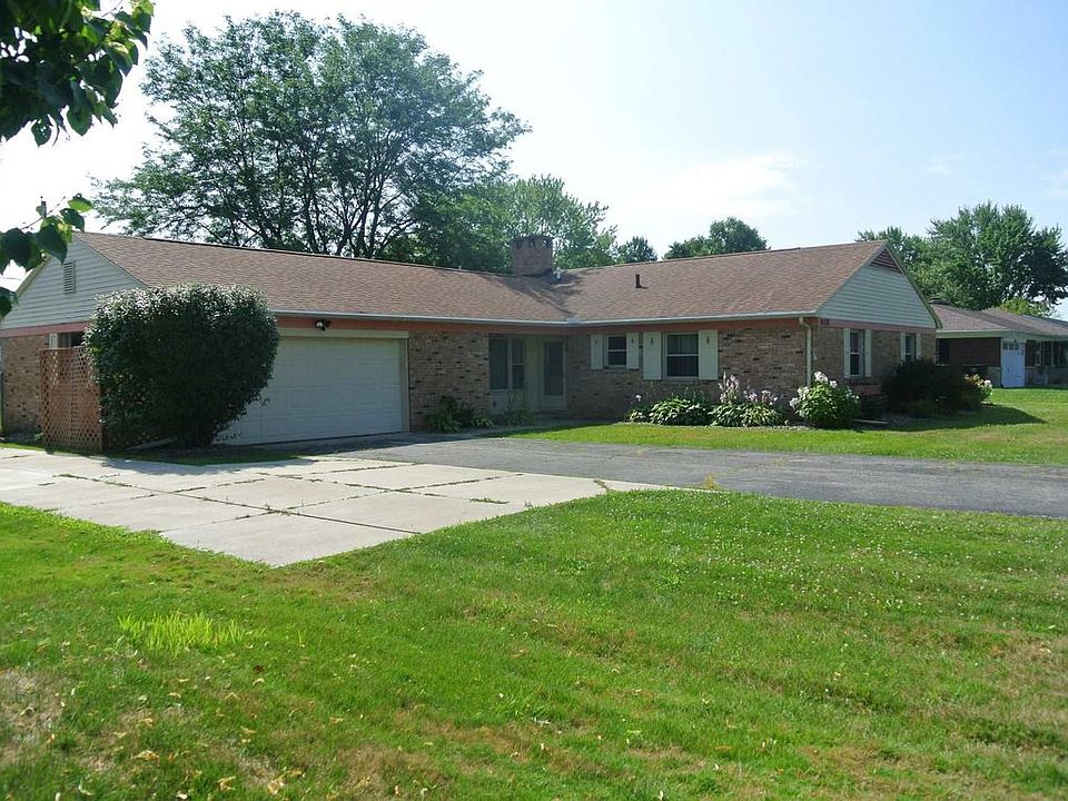 1st image of 61530 Meadowlark Ln