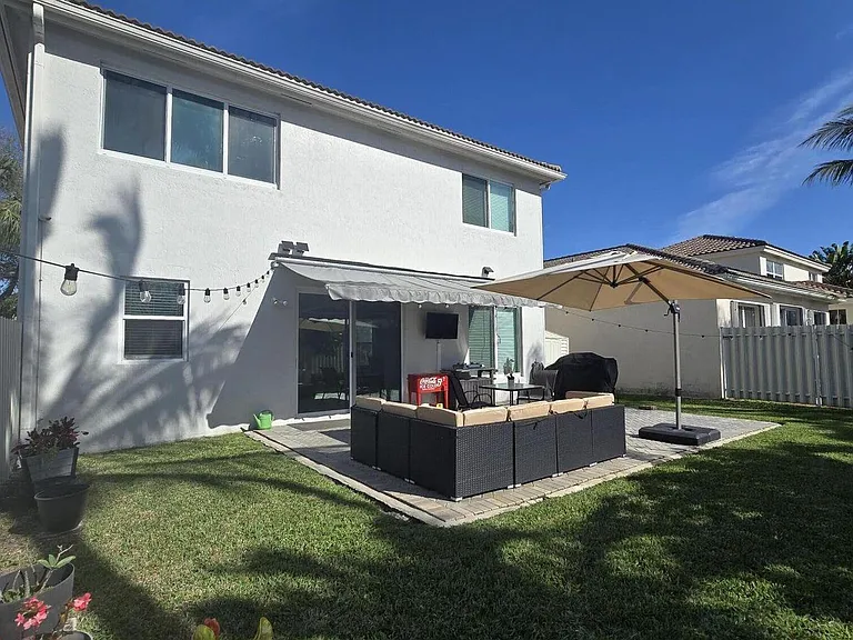 6878 NW 33rd St — Photo 29