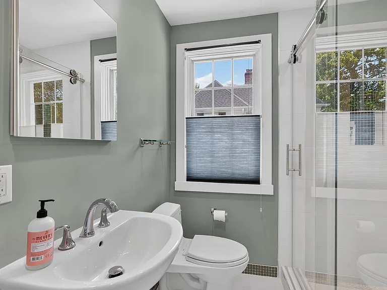 3113 45th St NW — Photo 31