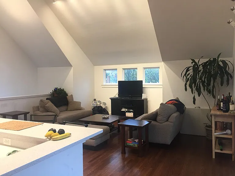 2790 Washington Blvd — Photo 8