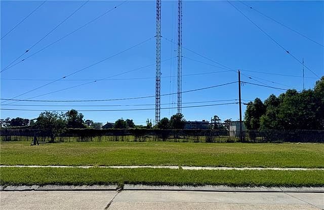 1st image of 712 Daryl Dr
