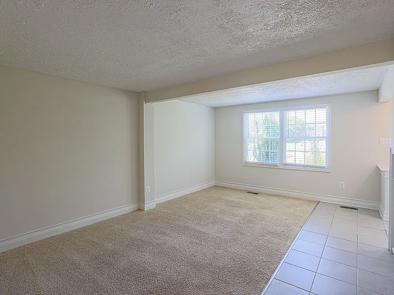 831 Comer Sq — Photo 5