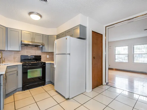 553 Ocean Avenue image 5 of 27