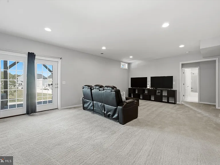 31 Orchid Ln — Photo 40
