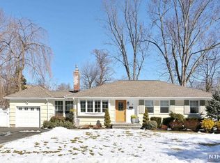 9 6th St, Park Ridge, NJ 07656