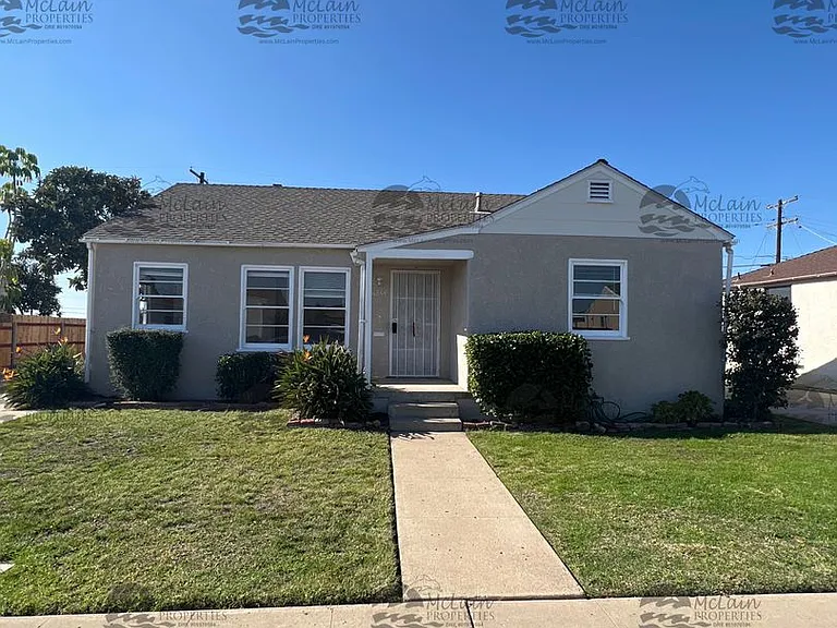 4246 Corinth St — Photo 2