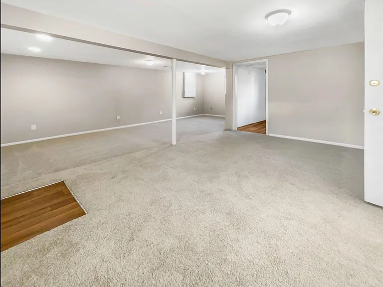 433 Rockwood Dr — Photo 13