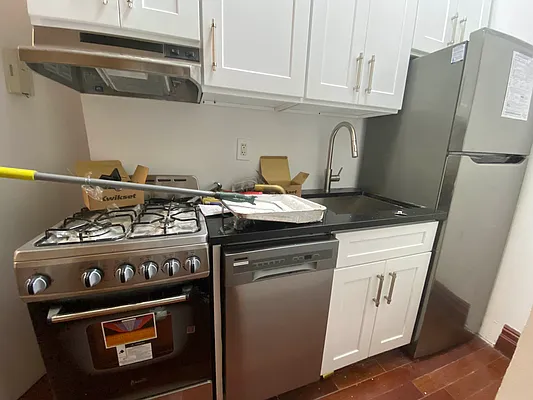 Rented by MOTION New York | media 18