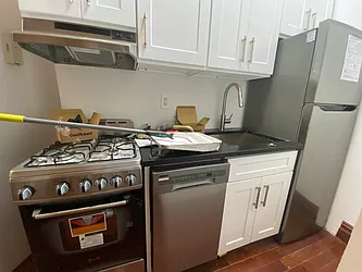 Rented by MOTION New York