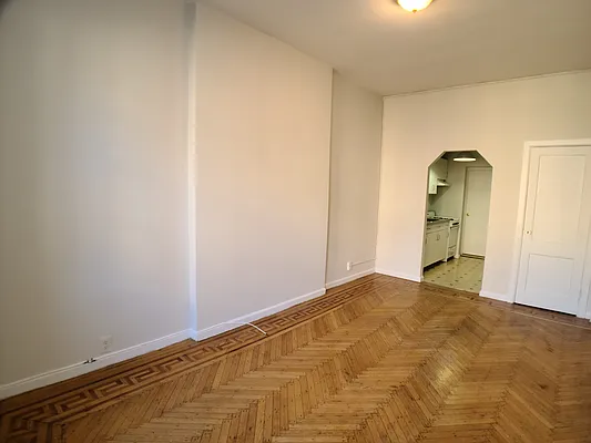 Rented by Douglas Elliman | media 15