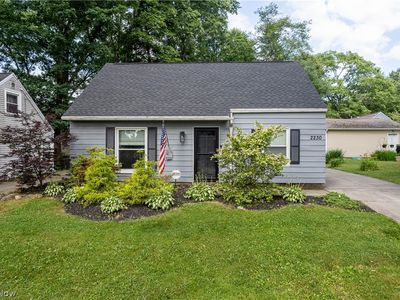 2230 Suncrest Dr, Cuyahoga Falls, OH, 44221