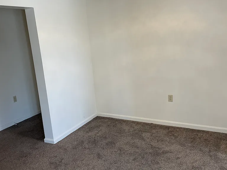 826 State St #3 — Photo 6