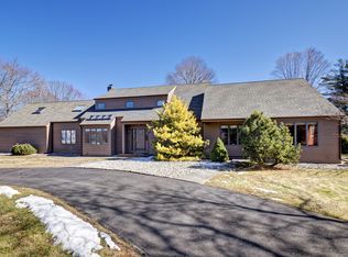 10 Black Walnut Dr, Middletown, CT 06457