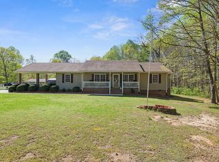 195 Mahan Rd, Farmville, VA 23901