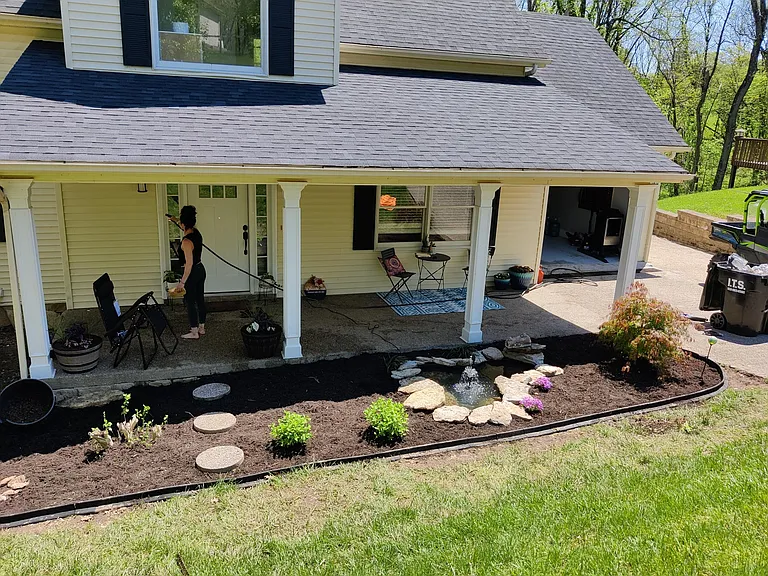 111 Harborside Ct — Photo 2