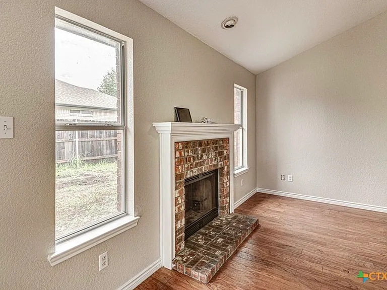 5009 Joseph Dr — Photo 6