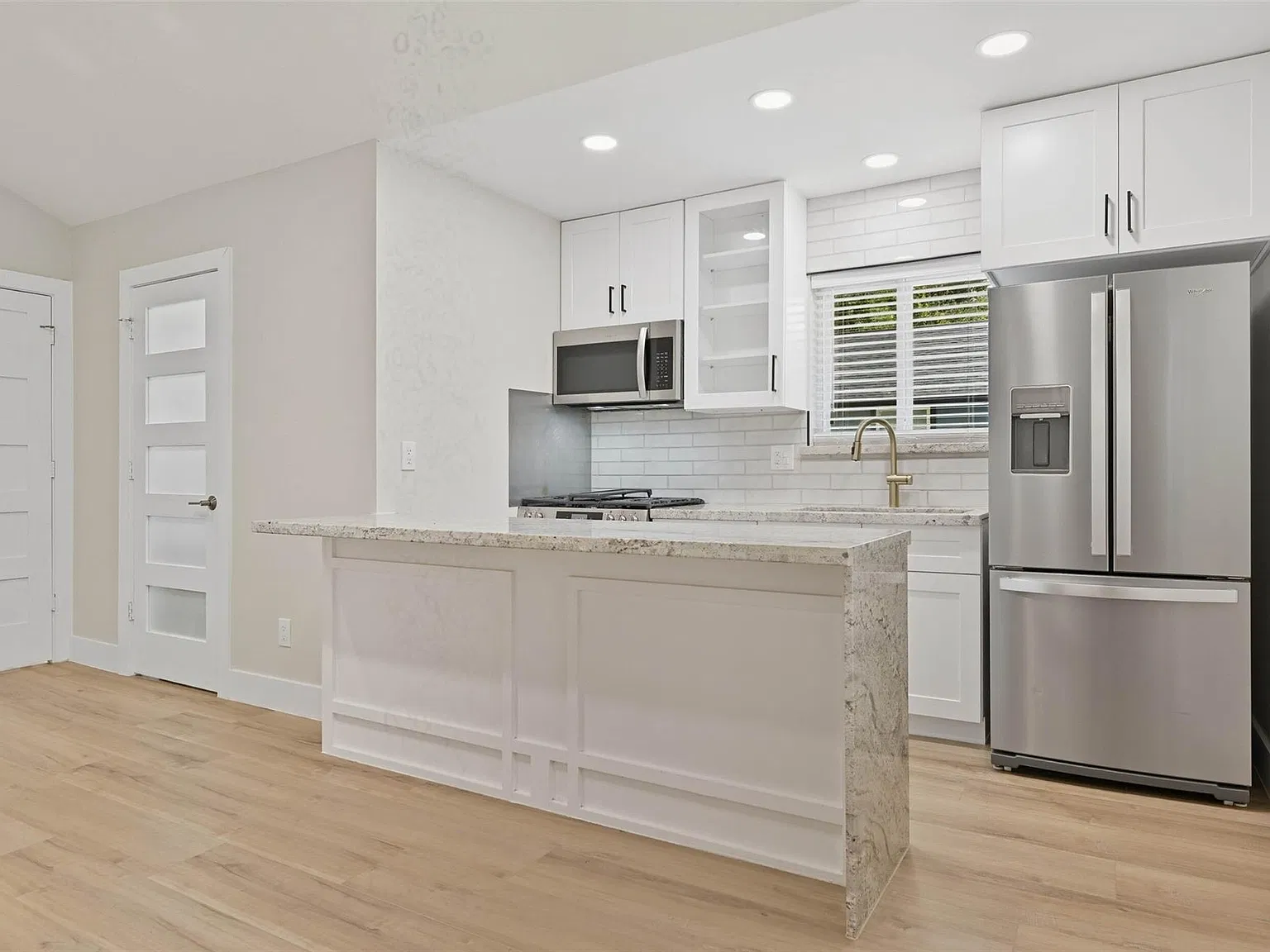 1 bed, 1.0 bath, 500 sqft, $1,100 — Photo 3