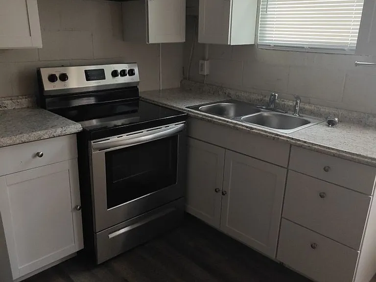 4432 Wrightsboro Rd — Photo 2
