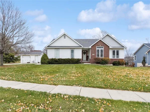 4013 SE 24th Ct, Des Moines, IA 50320