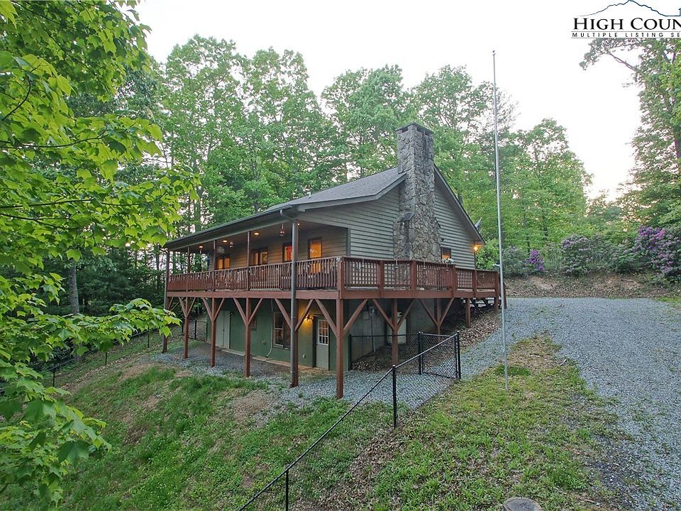 1st image of 417 Cranberry Lane