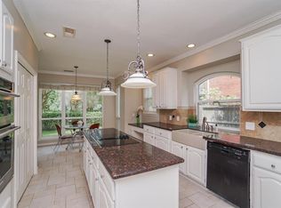 3311 Vista Lake Dr, Sugar Land, TX 77478