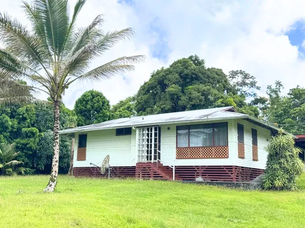 16-1402 Pohaku St #2, Hilo, HI 96720
