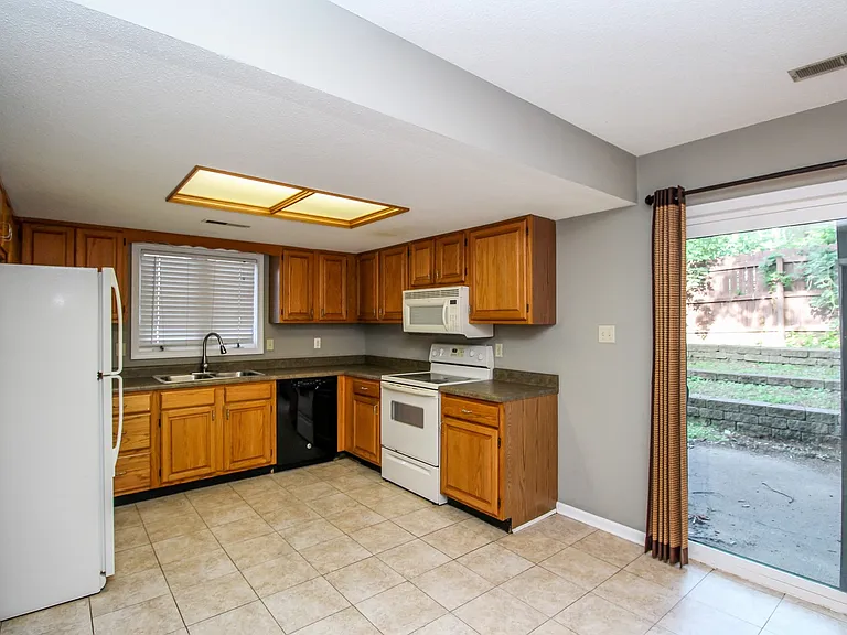 117 Hollyridge Ln — Photo 25