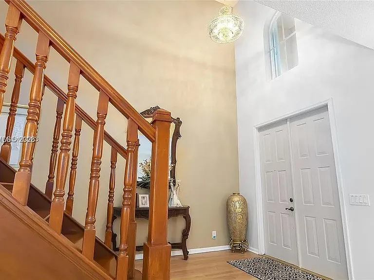 1714 Royal Grove Way — Photo 15