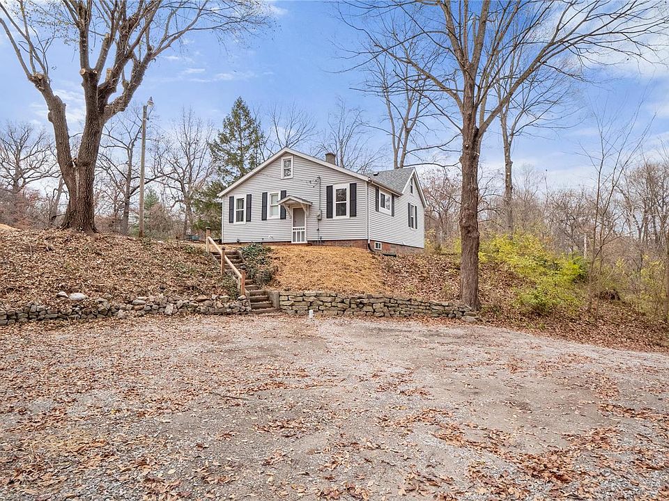 1st image of 318 Union Hill Rd