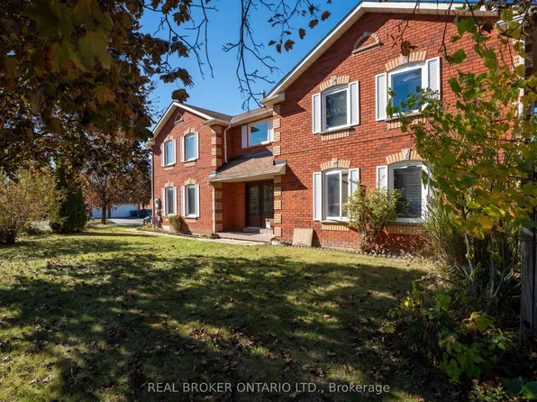 5683 Shillington Dr, Mississauga, ON L5R 3N5