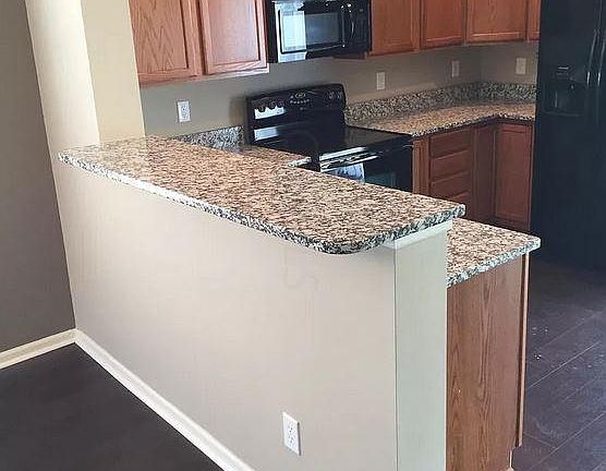 2nd image of 5580 Brassie Cir