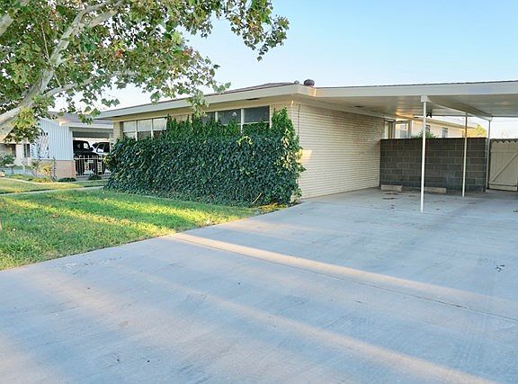 3rd image of 1411 Alamosa St