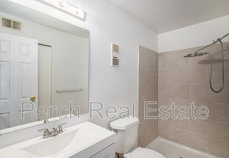 14424 E Colorado Dr #202 — Photo 18