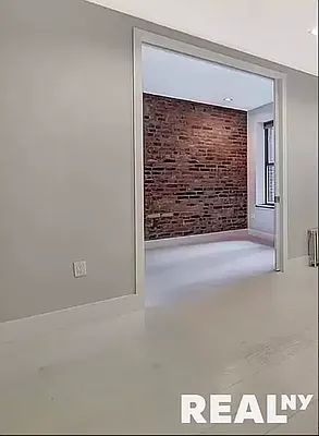 Rented by REAL New York | media 8