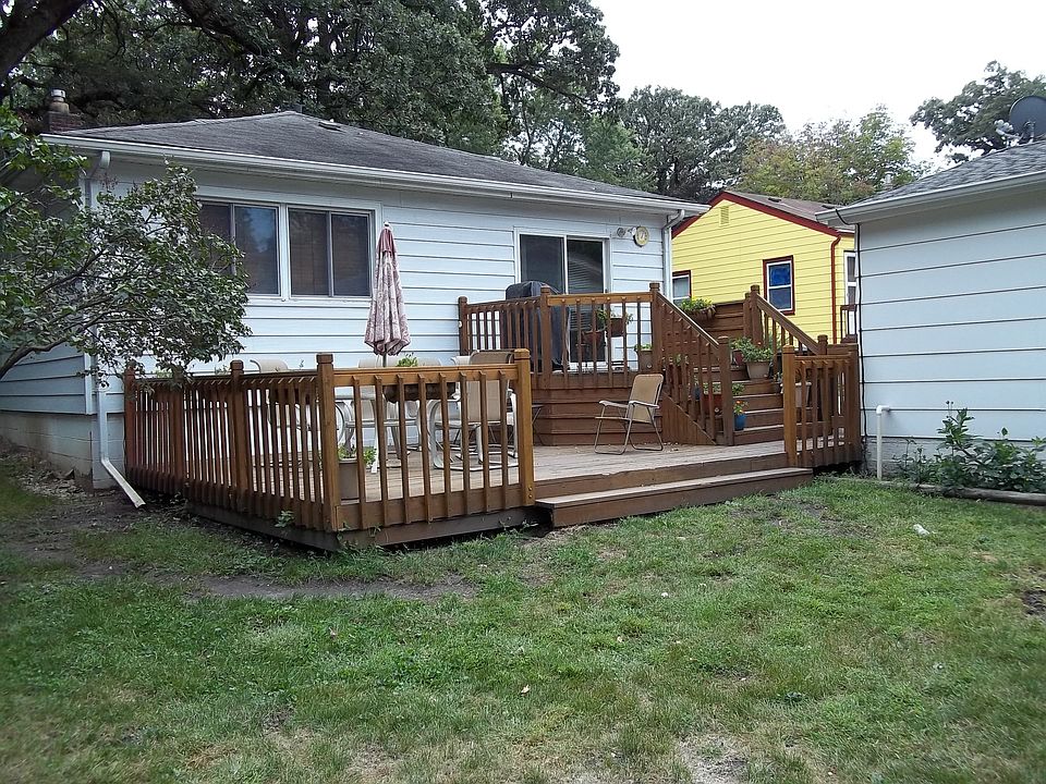 Back yard (fenced) with deck